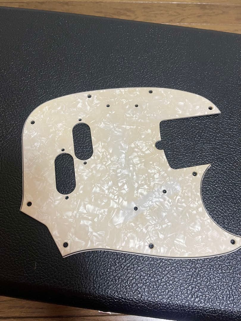 Fender JMJ Road Worn Mustang Bass Black