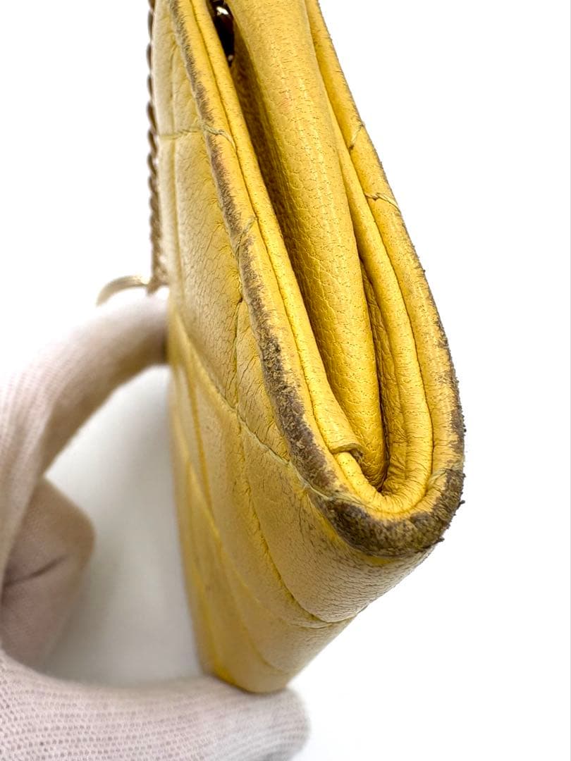 シャネル ラムスキン ケース A68943 イエロー 23番台 小銭入れ