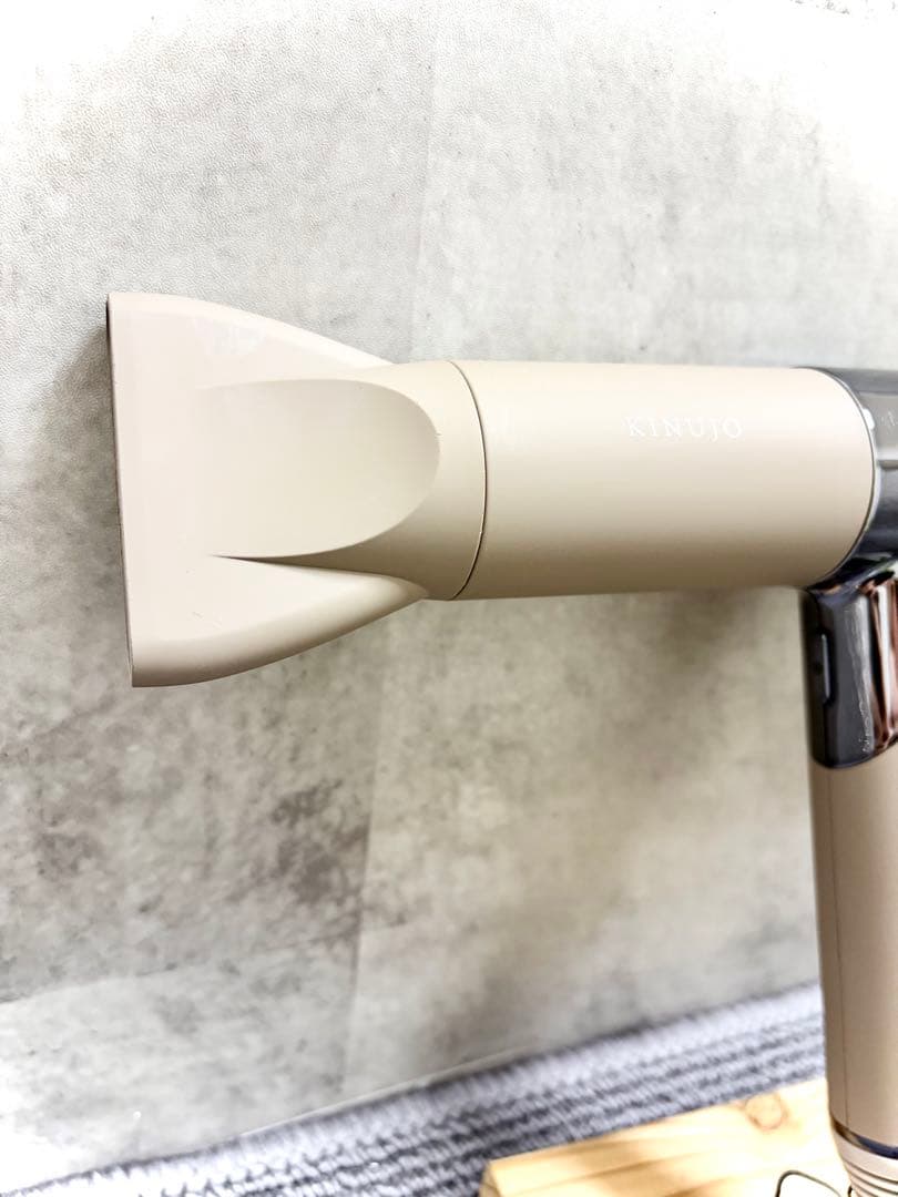絹女 KINUJO ヘアドライヤー