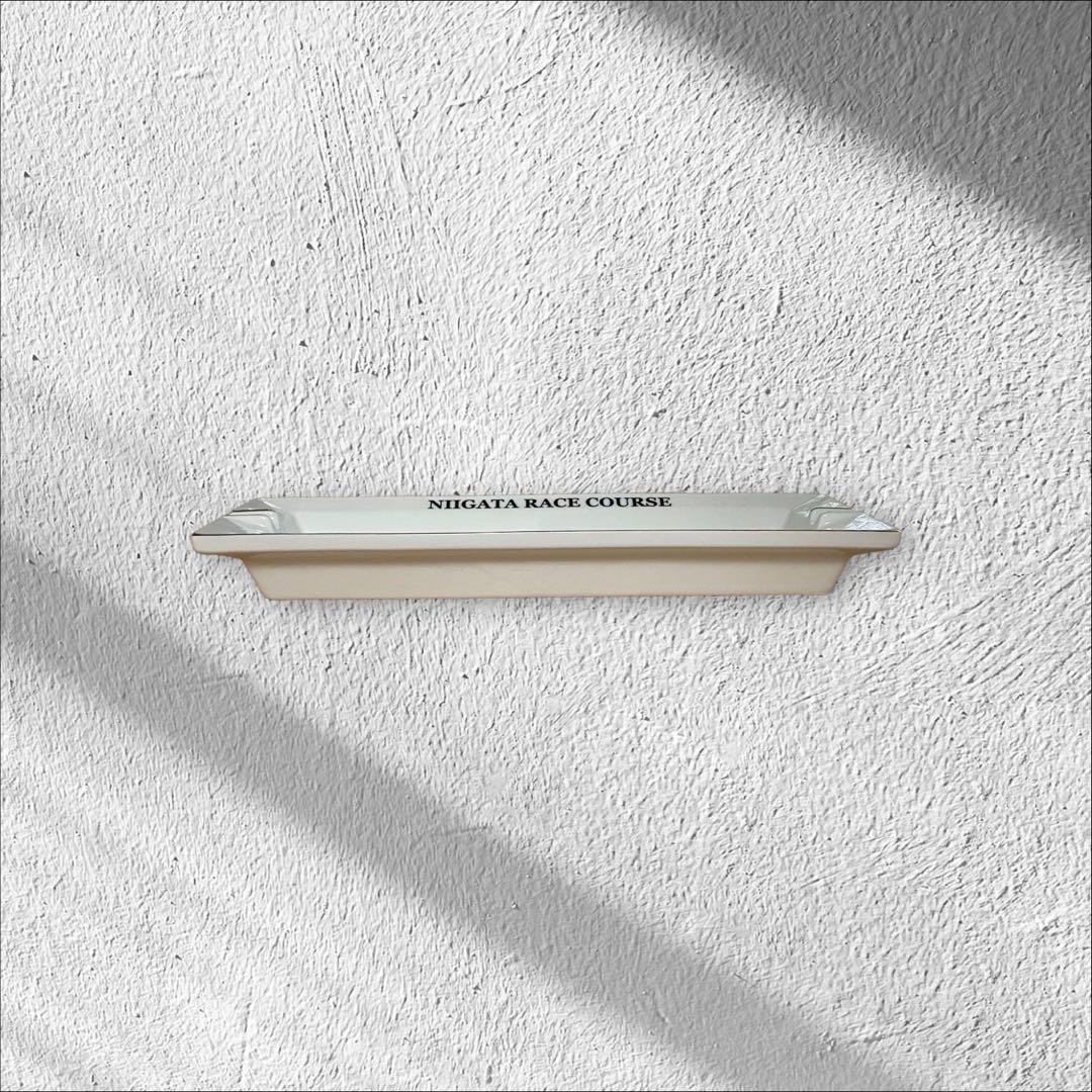 希少(非売品)新潟競馬場リニューアル記念灰皿