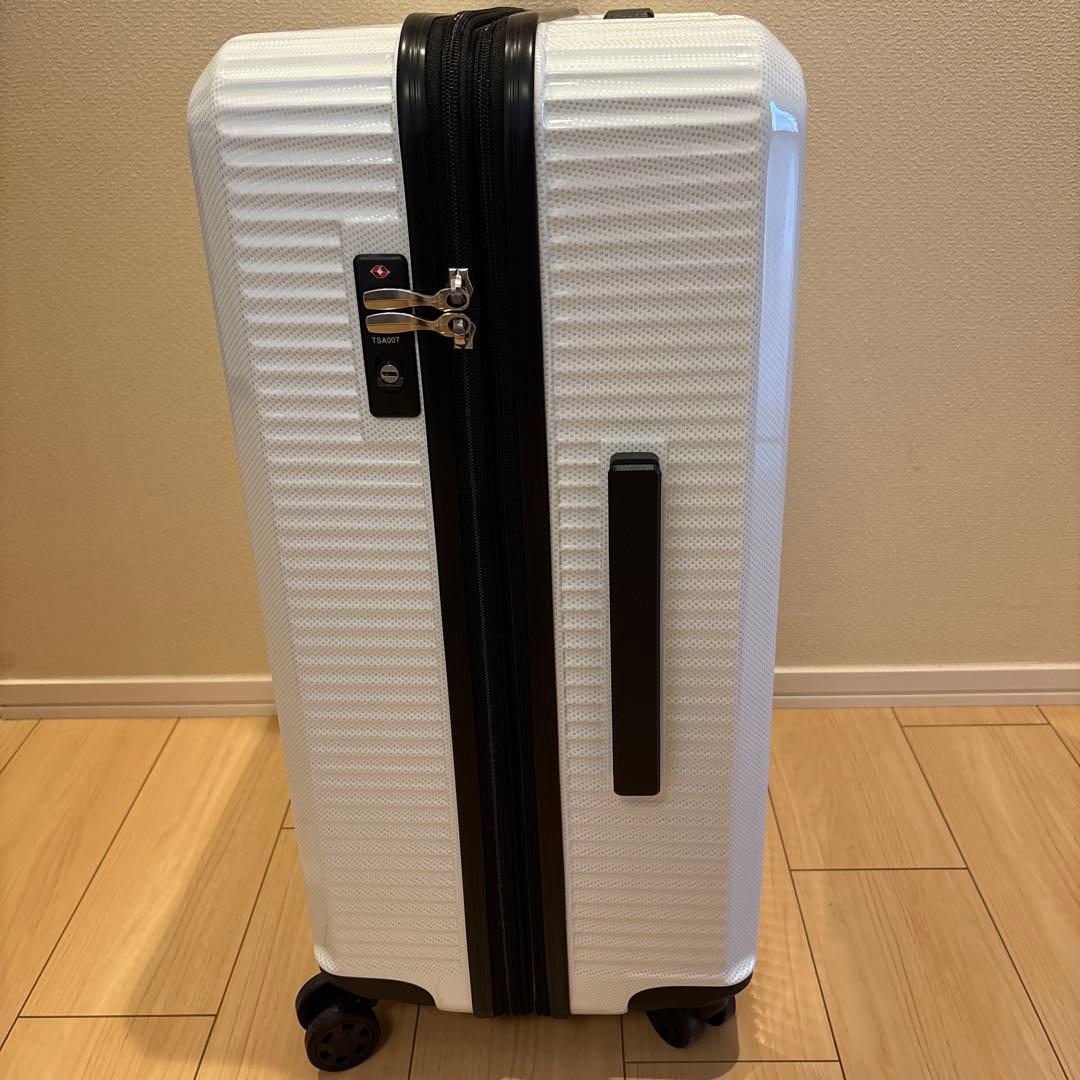 OUTDOOR ホワイト キャリーケース 中型