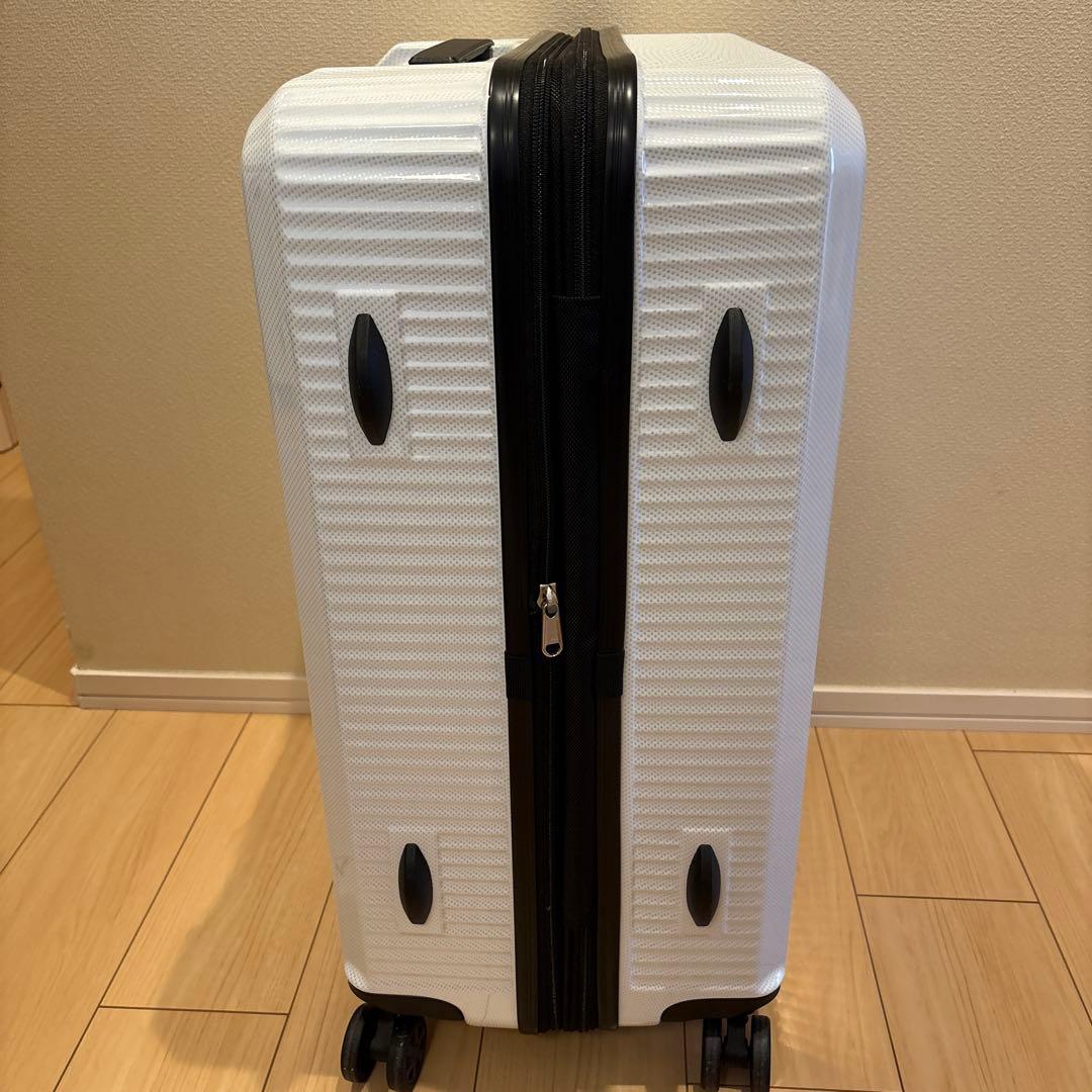 OUTDOOR ホワイト キャリーケース 中型