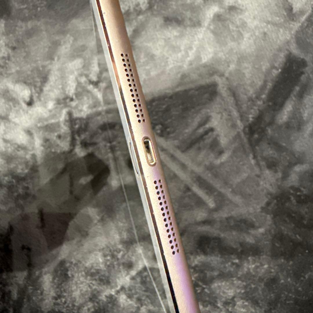 iPad mini ［美品、ヘコミ無し、大きなキズ無し】