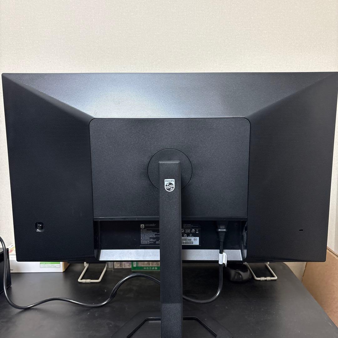 フィリップス モニター　27インチWQHD