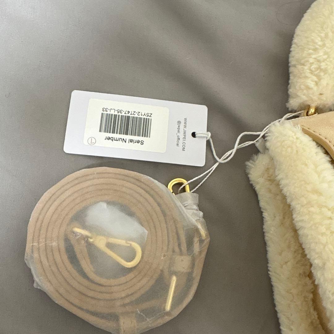 JWPEI Elise フェイクスエードシアリング トリムトップハンドルバッグ