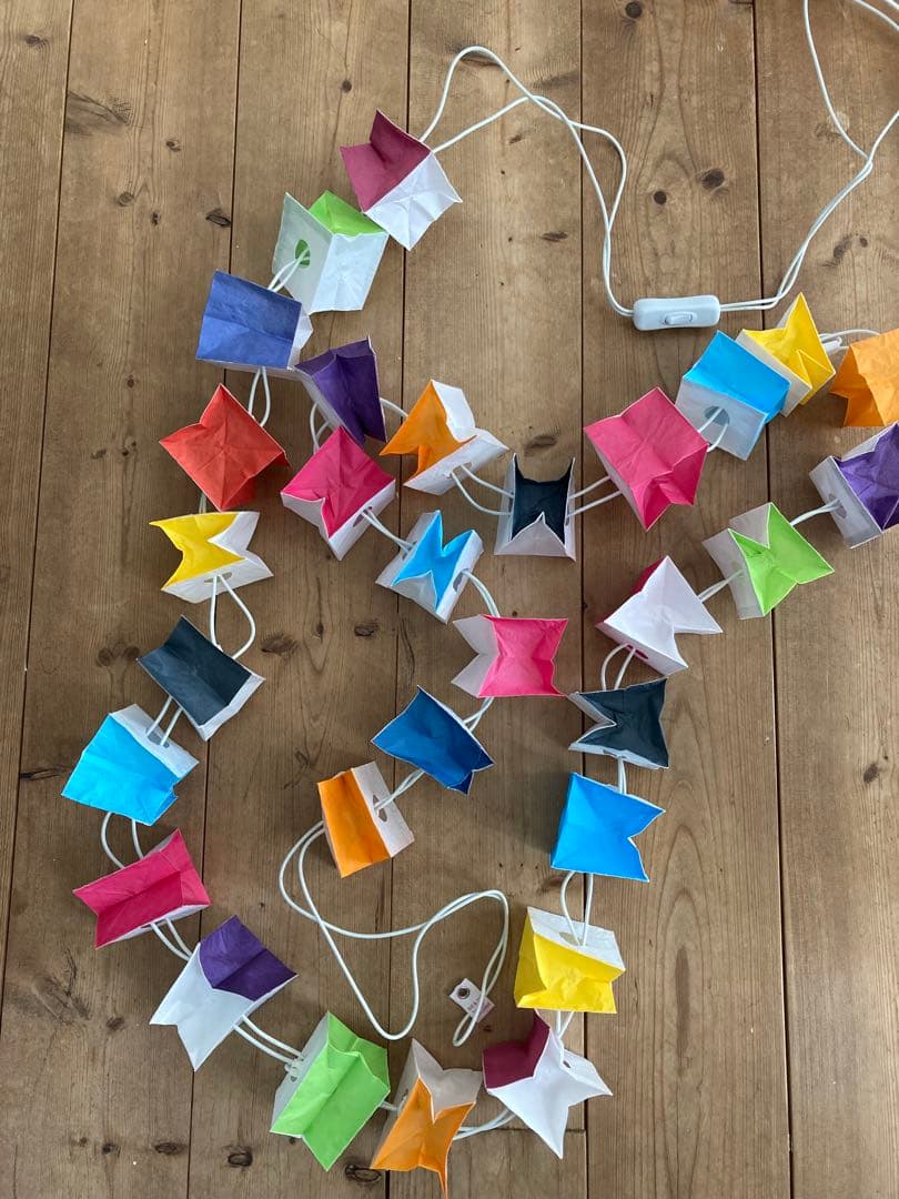 ツェツェアソシエのキュービストライト