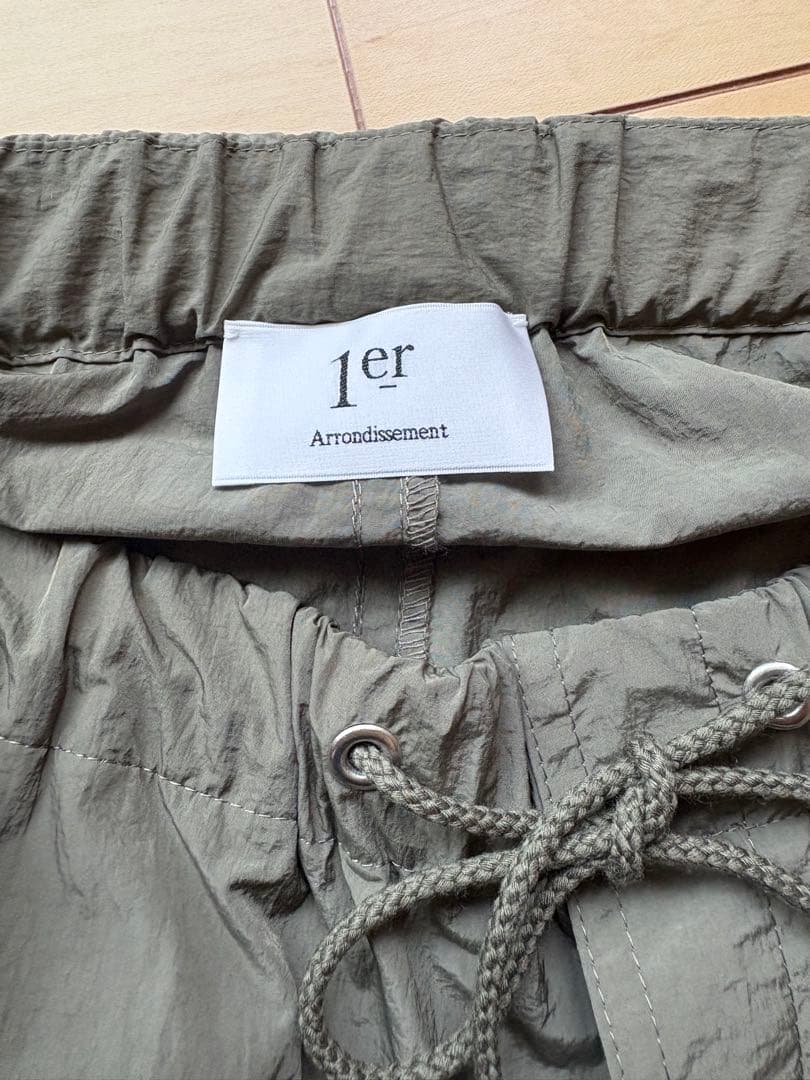 リリー様ご検討中　プルミエアロンディスモン　ナイロンパラシュートパンツ 未使用品