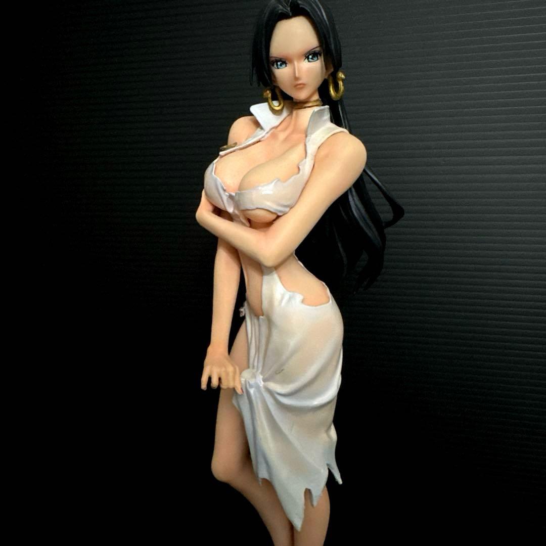 【リペイント品】ボアハンコック　フィギュア