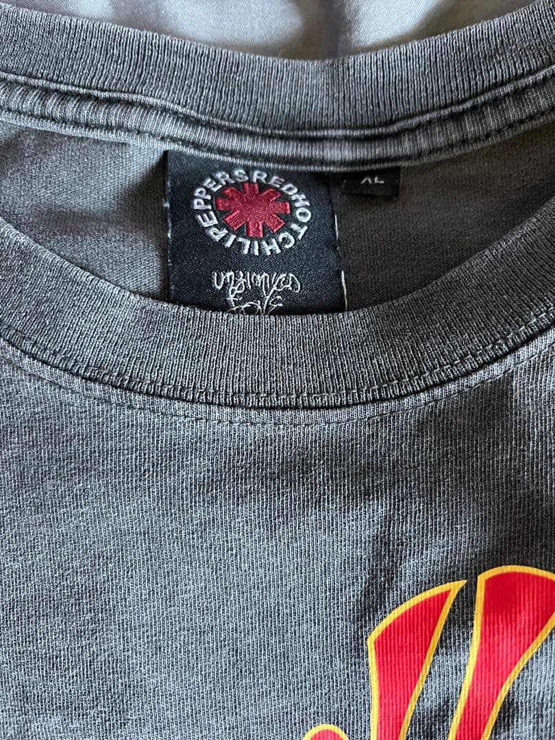 RED HOT CHILI PEPPERS Tシャツ 2024