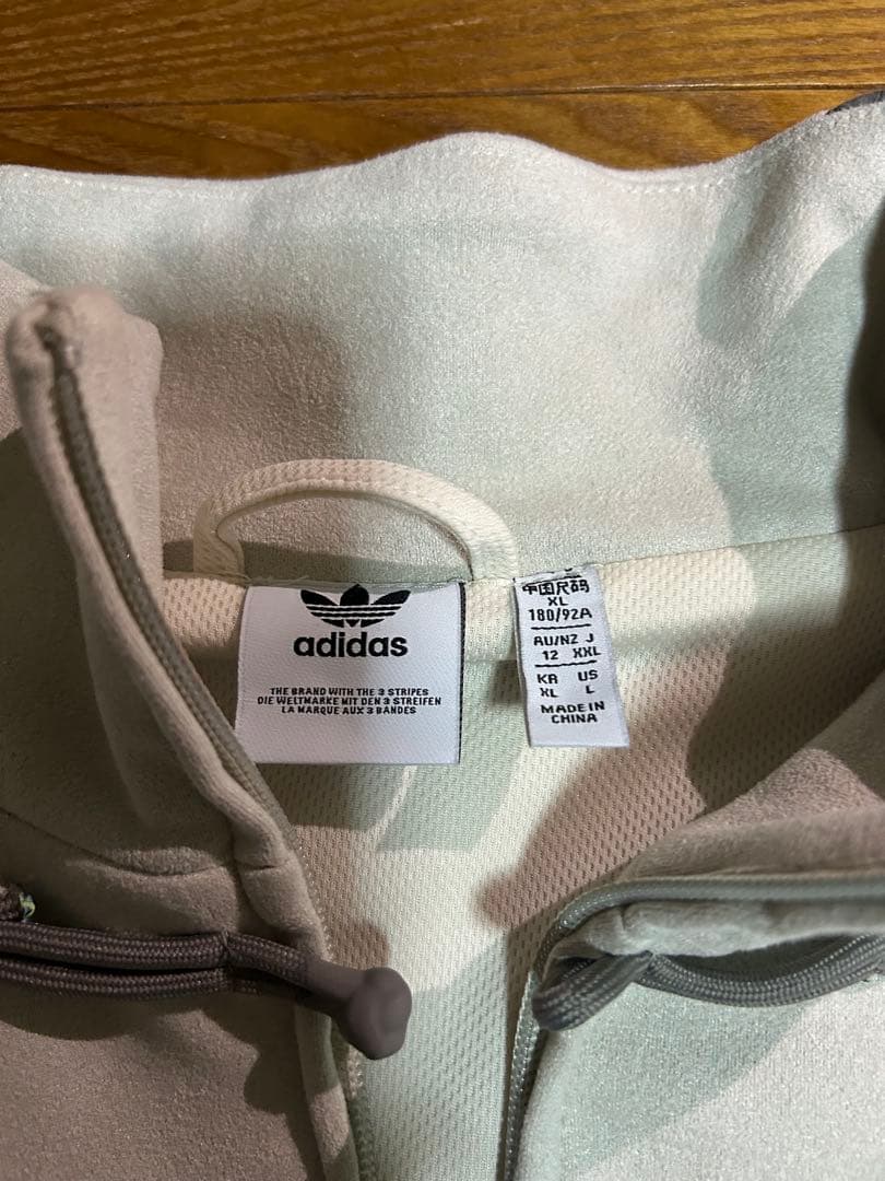 adidasアディダス 中国限定 蛇年トラックジャケット ホワイトサイズXL