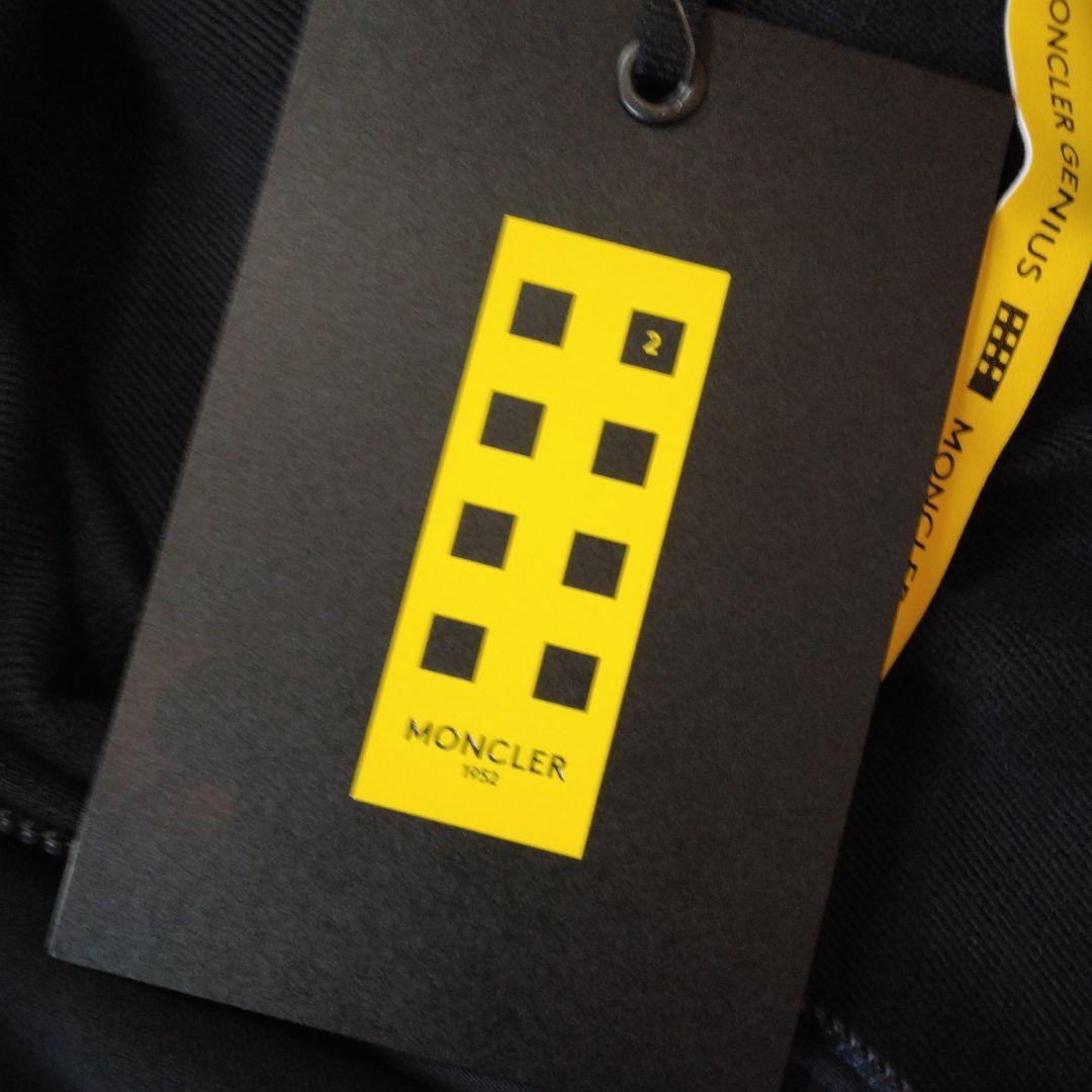 MONCLER　パーカー