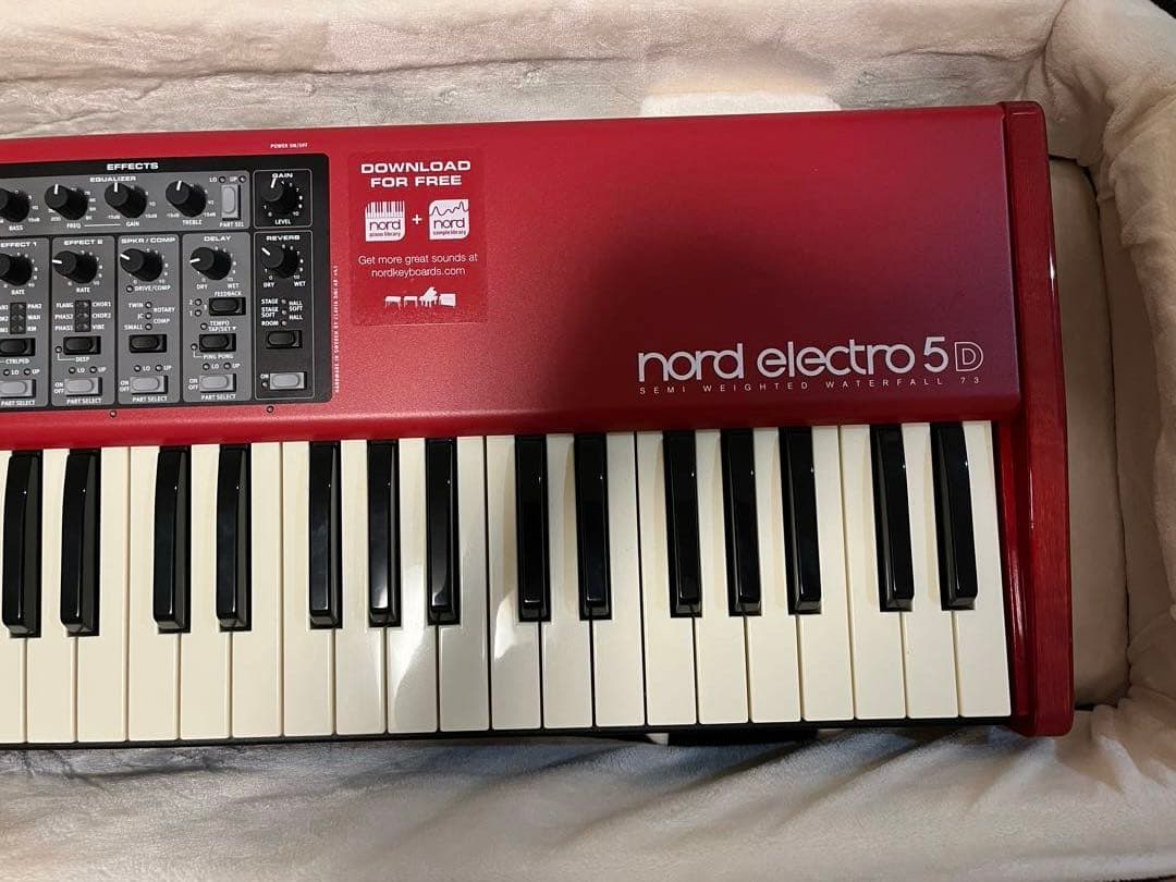 Nord Electro 5D 73鍵シンセサイザー ケース付き