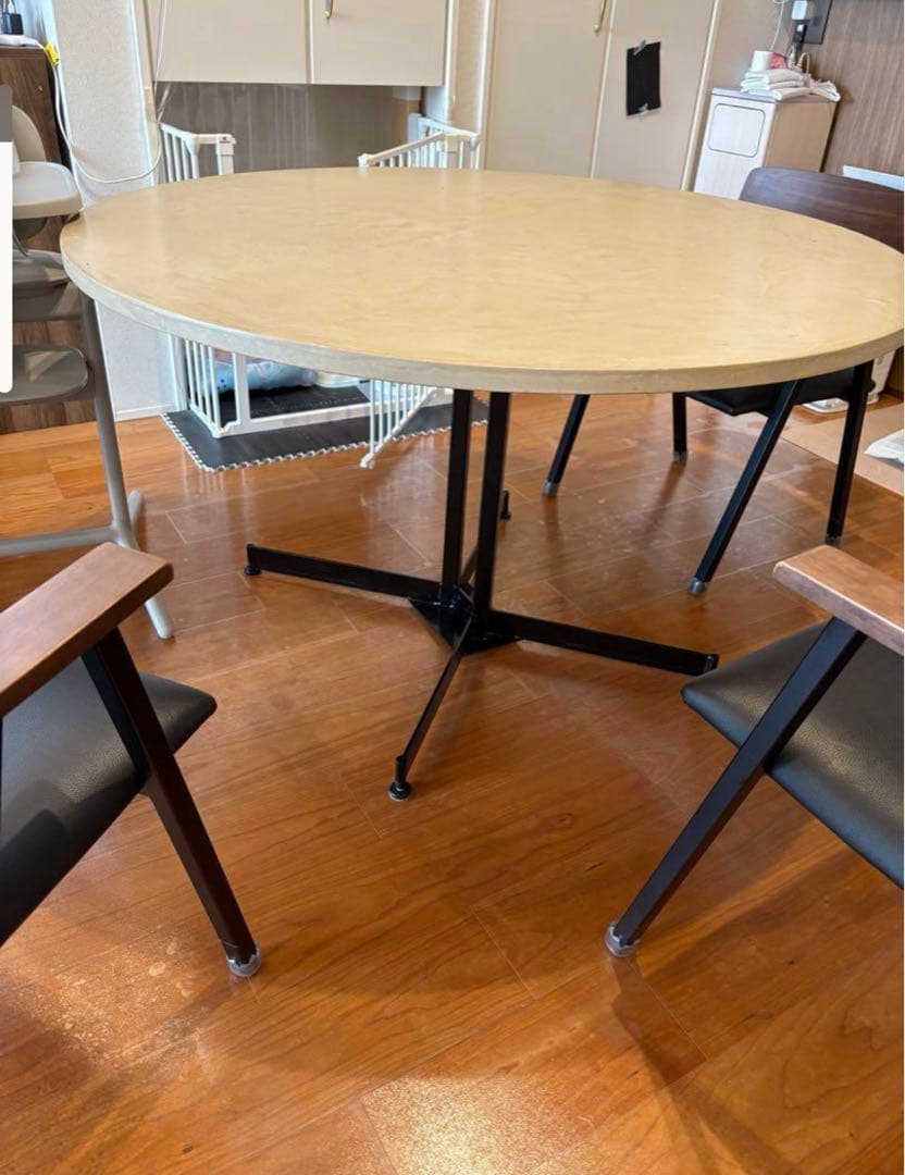 丸テーブル　ダイニングテーブル　モールテックス
