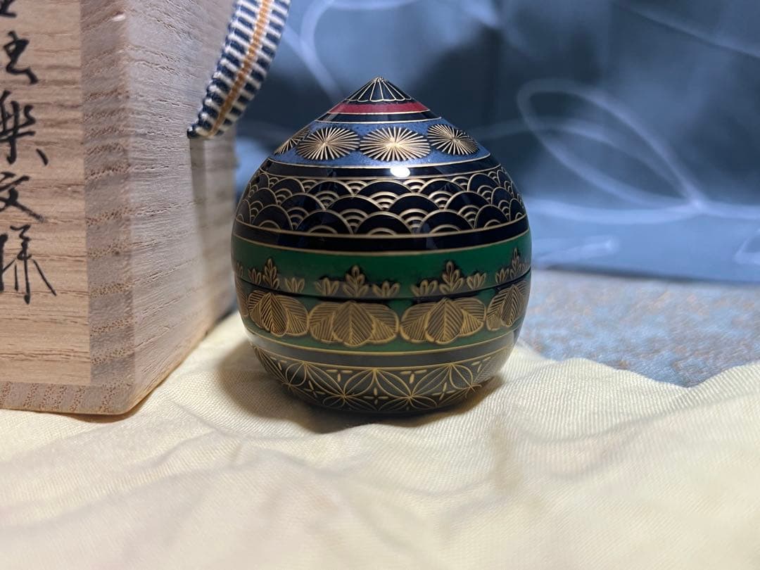 最上位作 極細密沈金独楽文様宝珠 前志芸男 装飾品