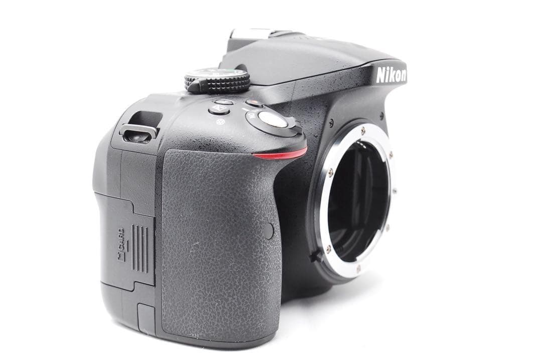 Nikon D5300★Wi-Fi搭載 ダブルレンズ 初心者 ショット数少ない！