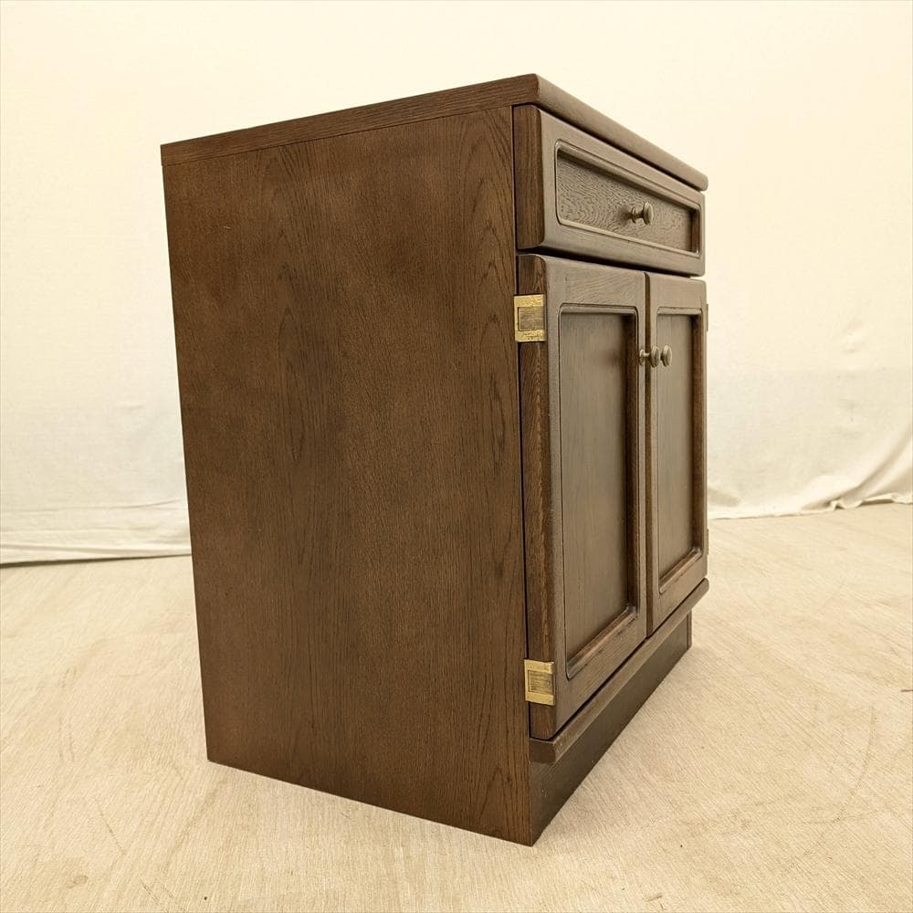 カリモク　キャビネット　収納棚　サイドボード　リビングボード　収納　整理　引き出