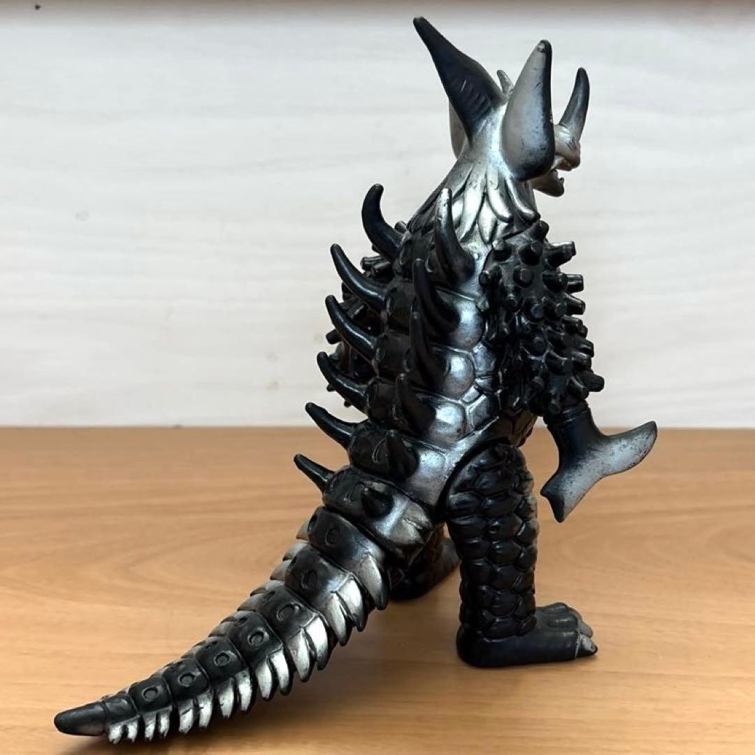 ウルトラ怪獣 タイラント／硬質ソフビ／‼️試作品？詳細不明‼️タグ穴なし