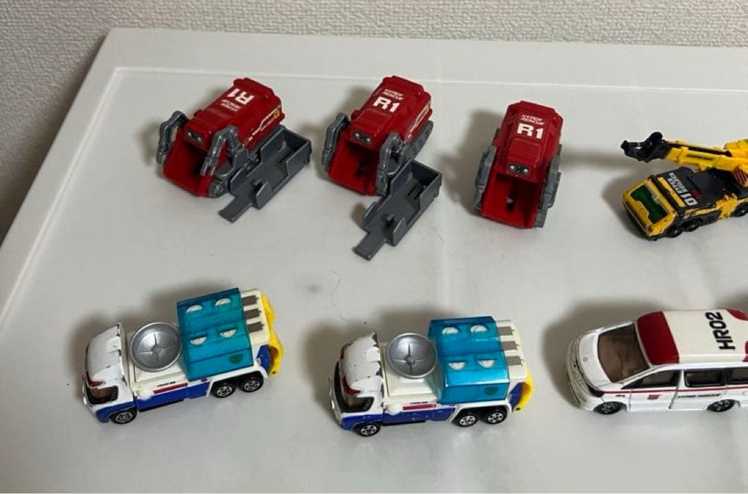 ハイパーレスキューのミニカーと隊員セット