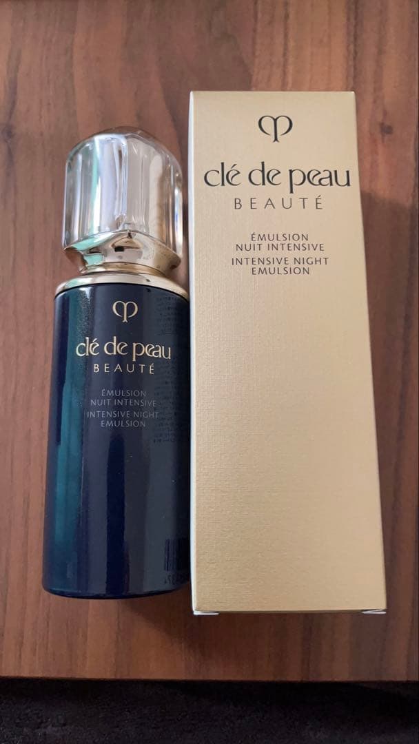 クレ・ド・ポーボーテ エマルション アンタンシヴ（ニュイ）
