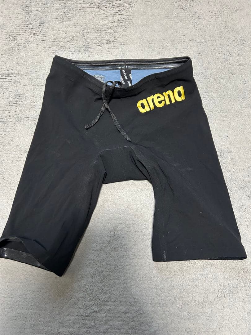 アリーナ　カーボンエア　サイズs