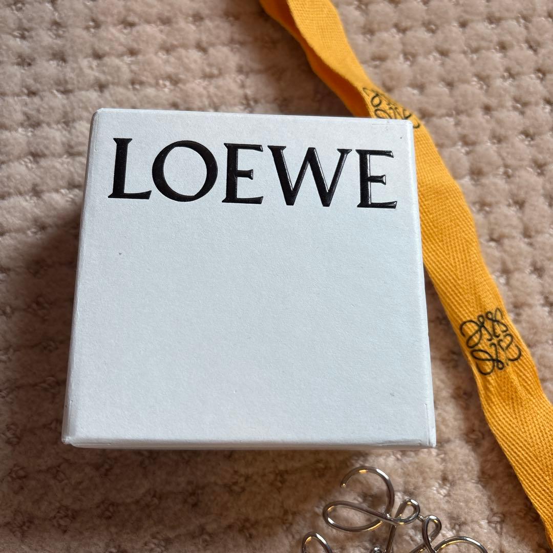 ⭐︎ロエベ　LOEWE ブローチ　シルバー　正規品 極美品⭐︎