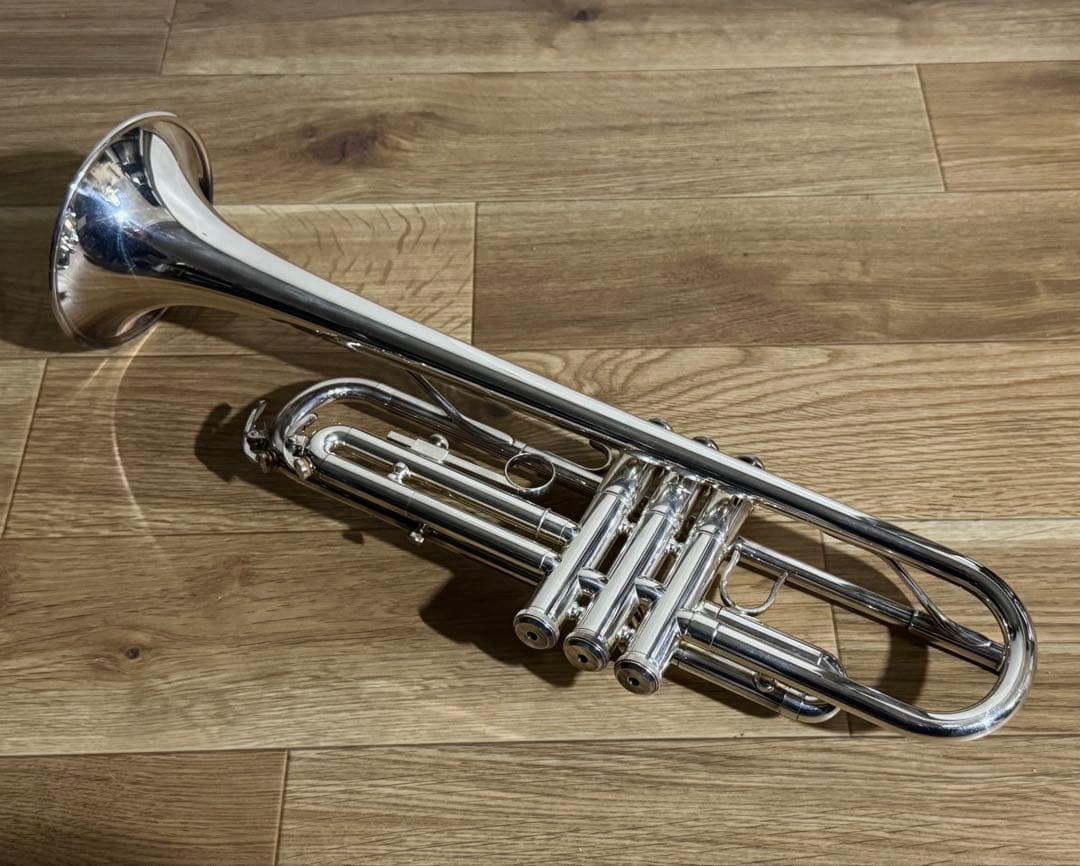 Yamaha YTR2320ES トランペット