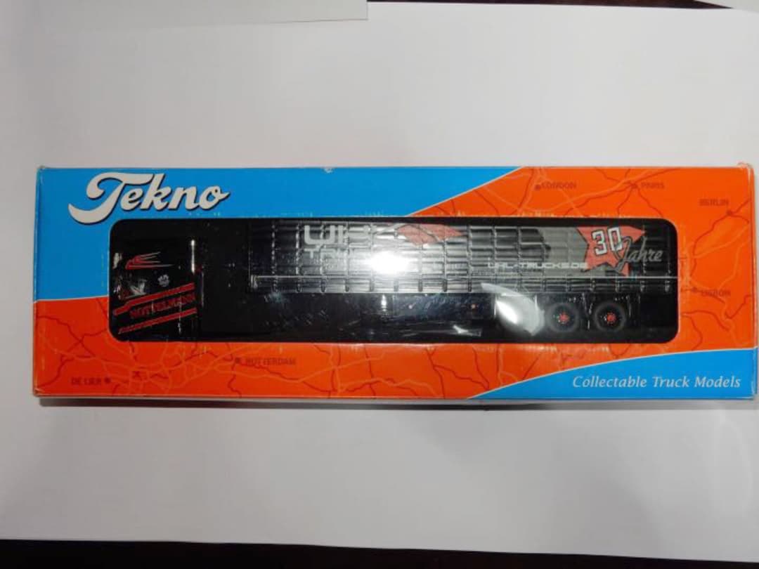 1/50 volvo FH nottelmann カーテンサイド　トレーラー