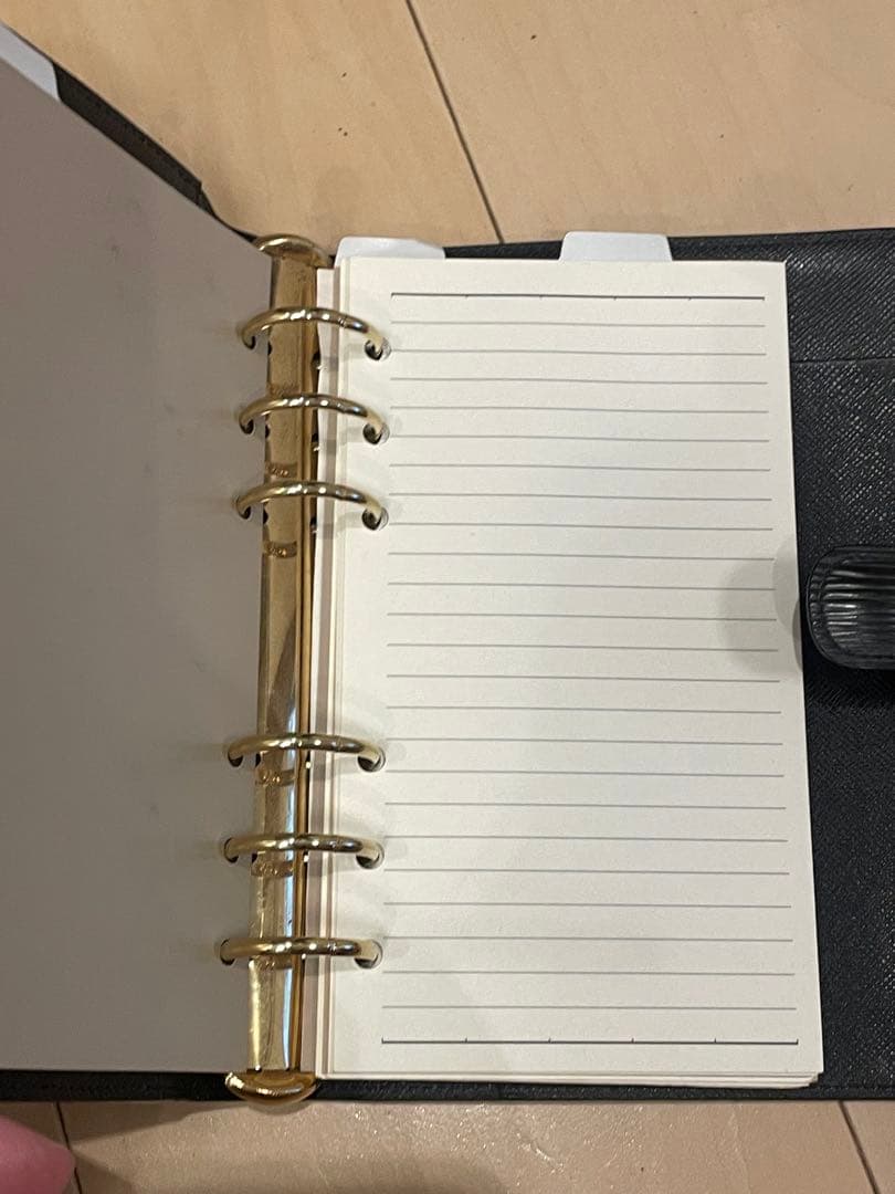 ⚠️ゆなルイヴィトン　アジェンダMM　エピ　ノワール　黒　手帳カバー