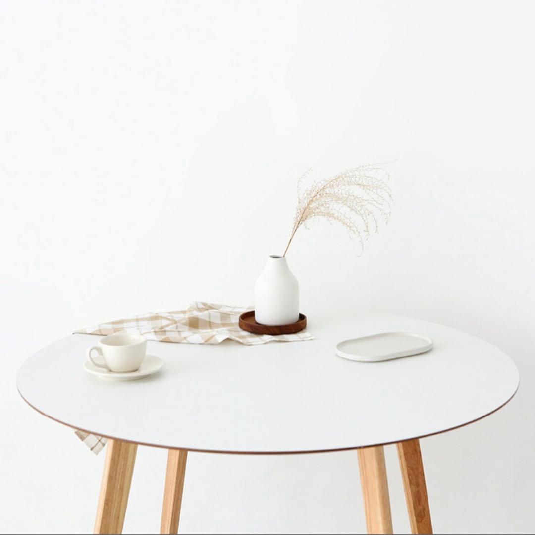 円形　ホワイト　ダイニングテーブル