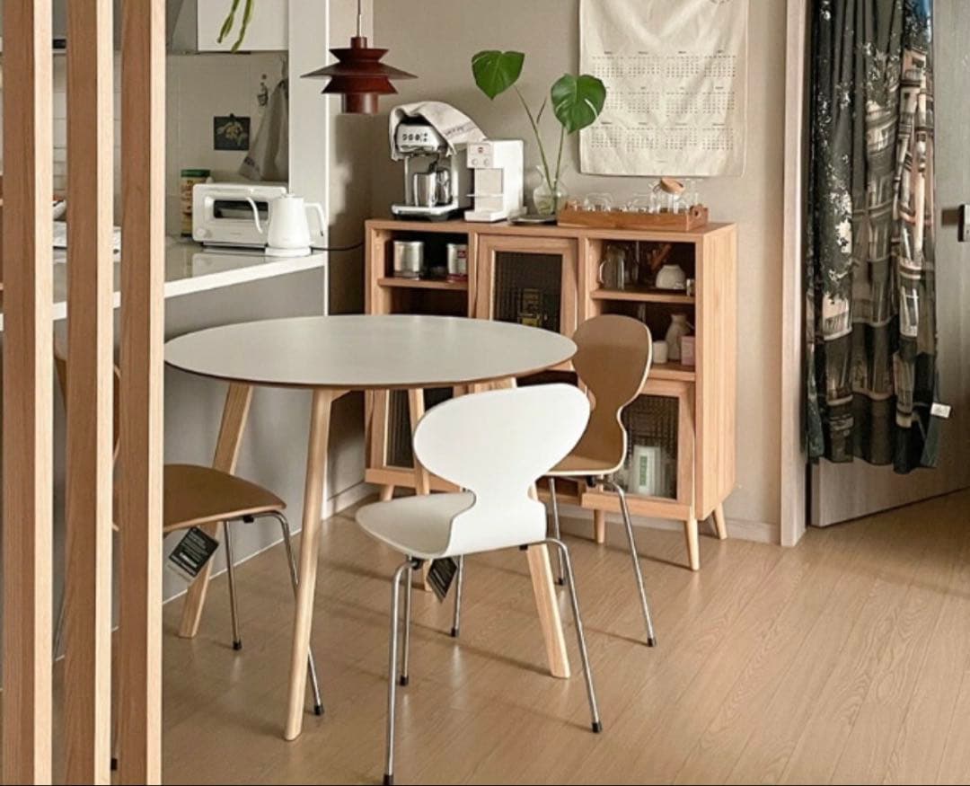 円形　ホワイト　ダイニングテーブル