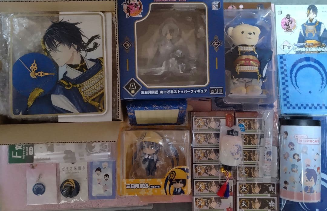 刀剣乱舞 三日月宗近 グッズ まとめ売り 16点 五周年アクリルクロック 他