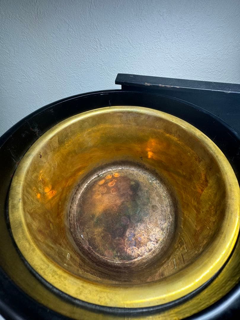 【由緒ある品】桐菊透　梨子地 木製 火鉢 銅製 落とし