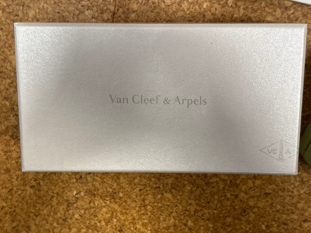 ヴァンクリーフ　空箱　ブレスレット