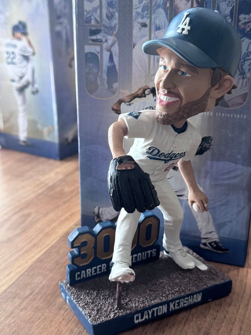 クレイトン・カーショー 3000奪三振フィギュア