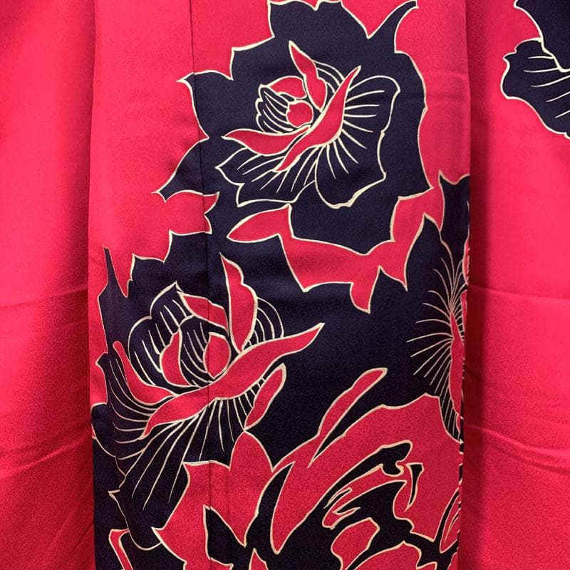 511z38〇モダン 振袖 金彩 バラ文様 濃いピンク〇美品 成人式 結婚式