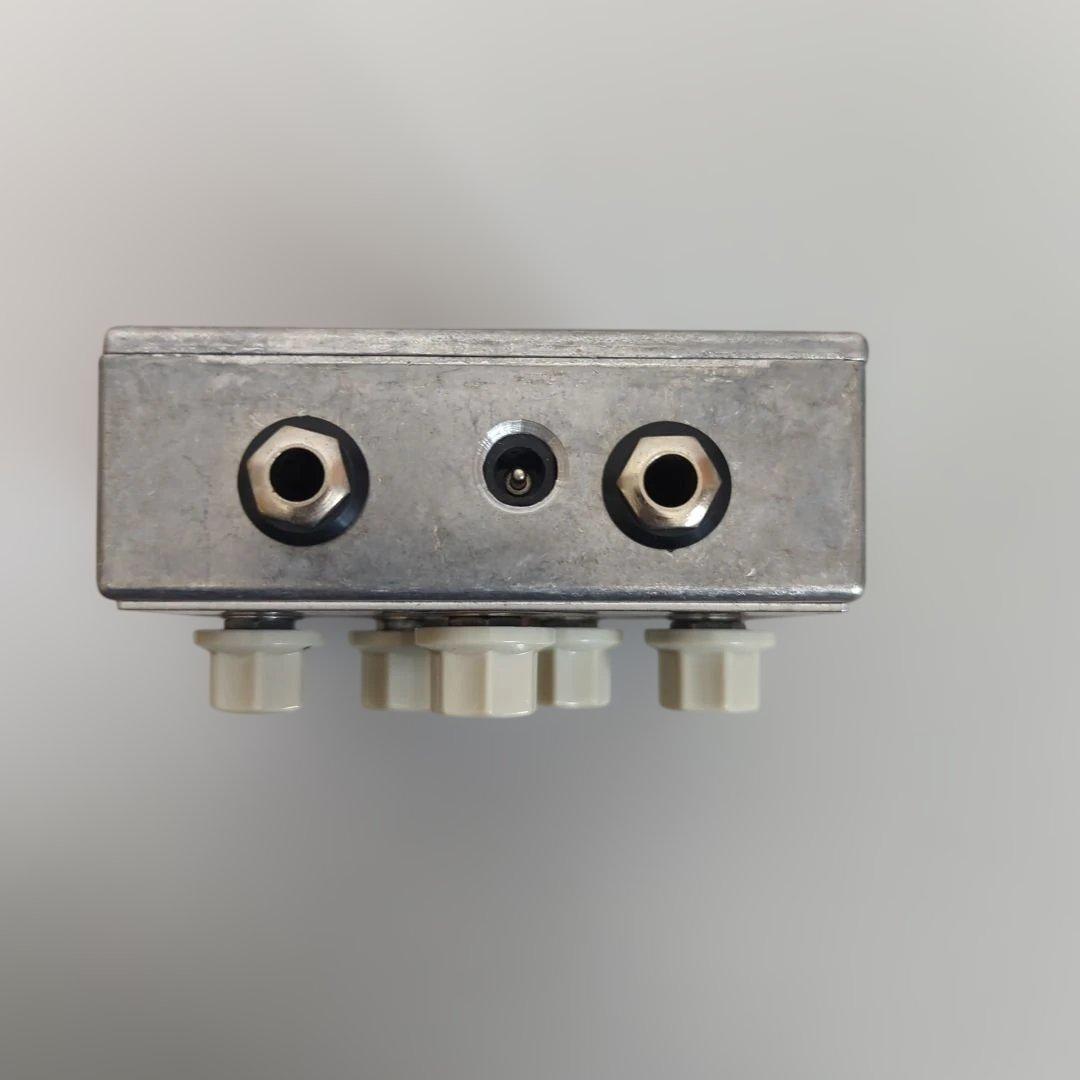 EMMA エマ PisdiYAUwot ディストーション エフェクター　可動