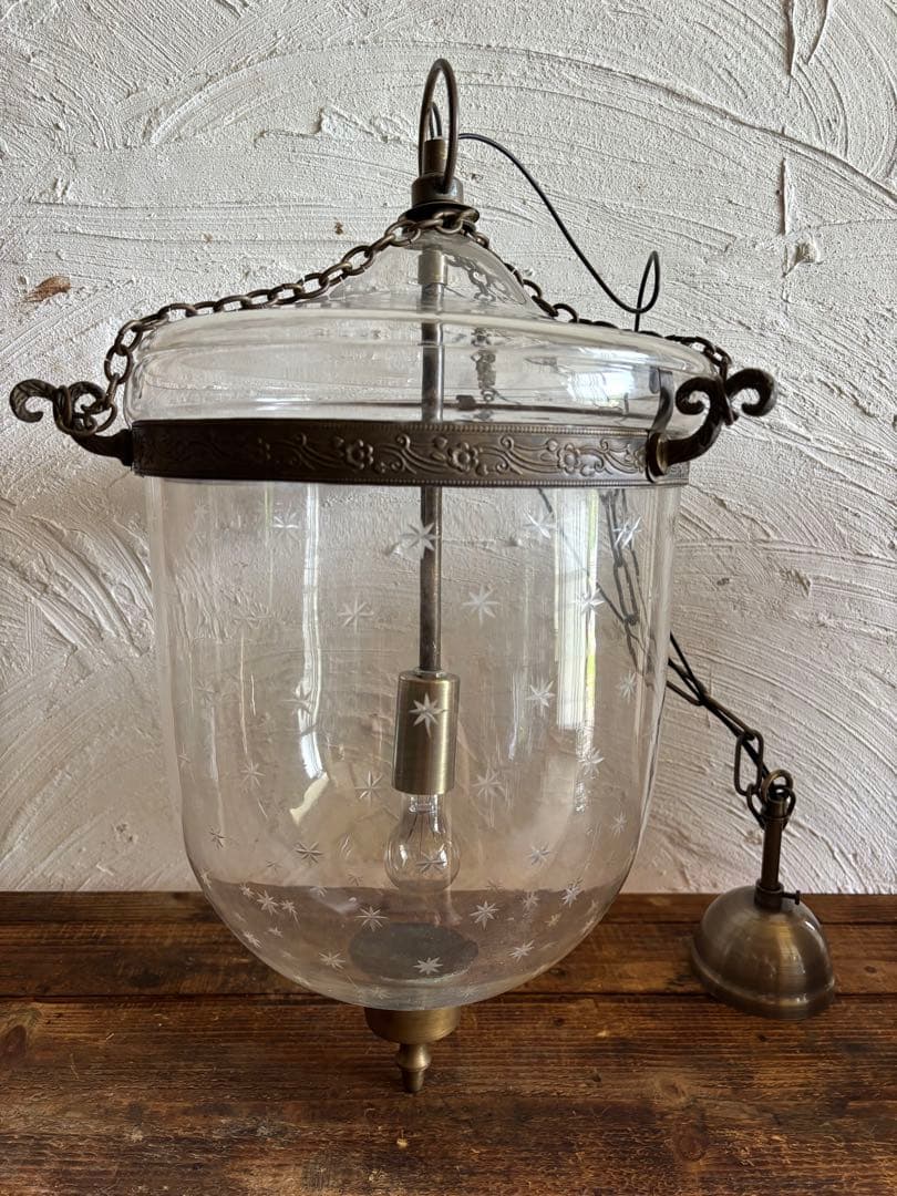 コロニアルスタイル　ガラスランプ　天井ライト