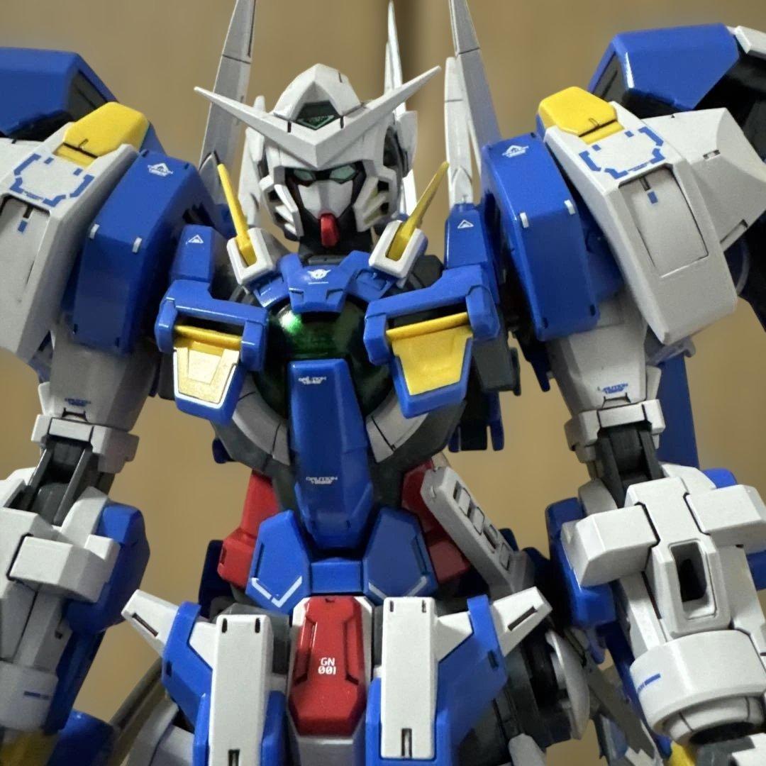 ＭＧ 1/100 ガンダムアヴァランチエクシアダッシュ　完成品