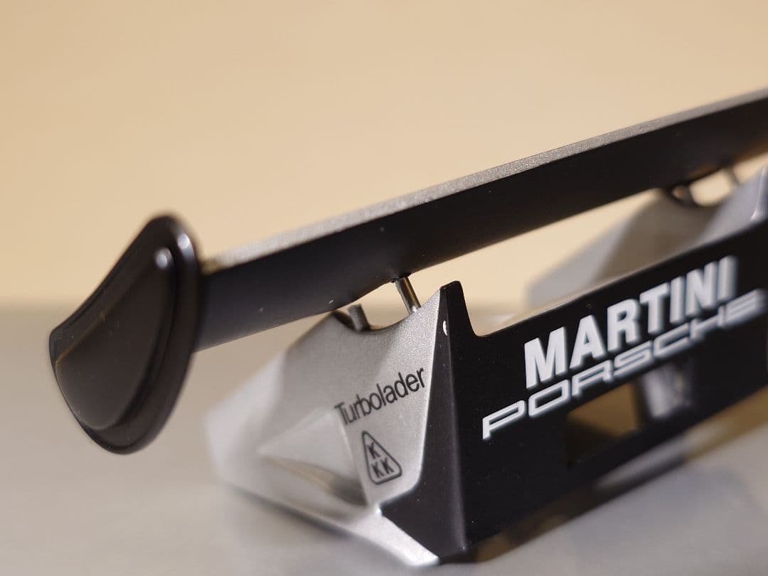 AutoArt ポルシェ 911 Carrera RSR turbo 21