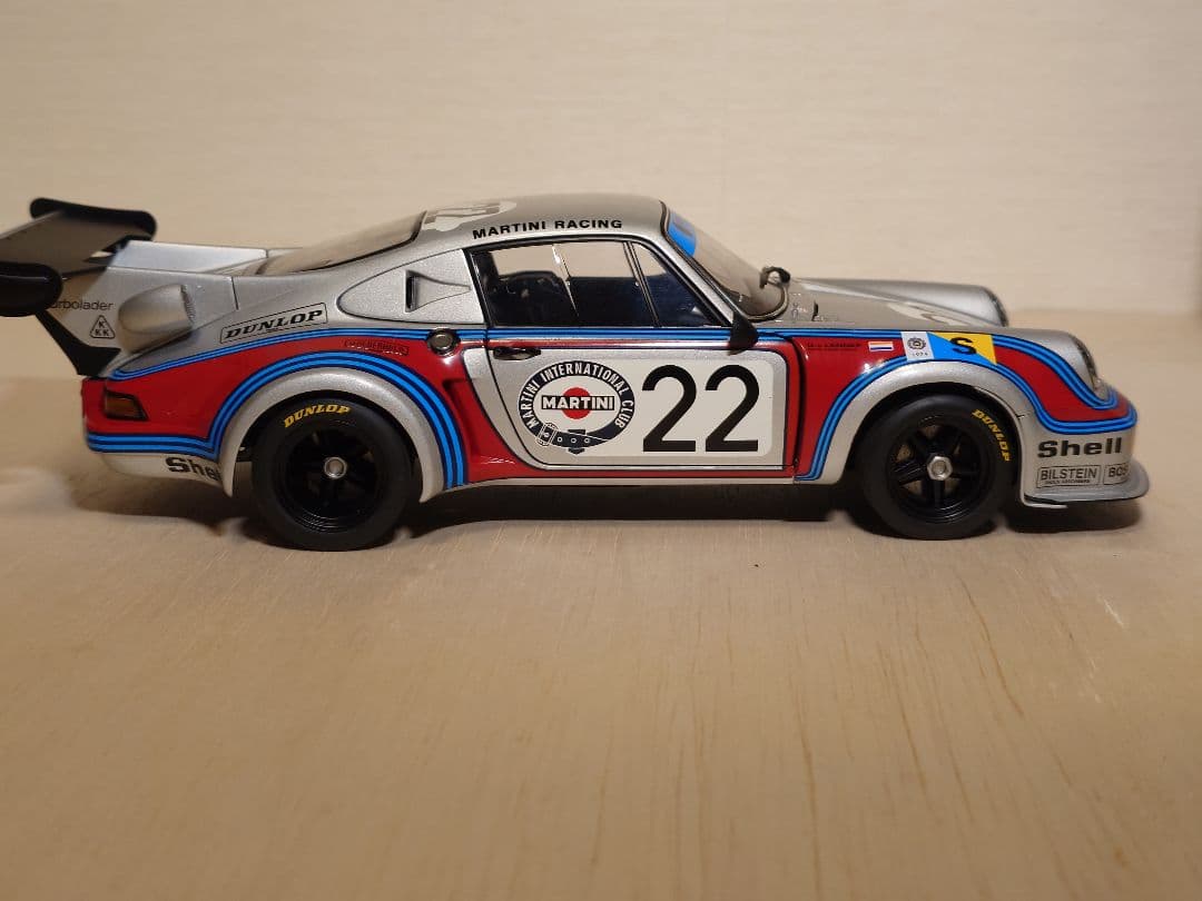AutoArt ポルシェ 911 Carrera RSR turbo 21