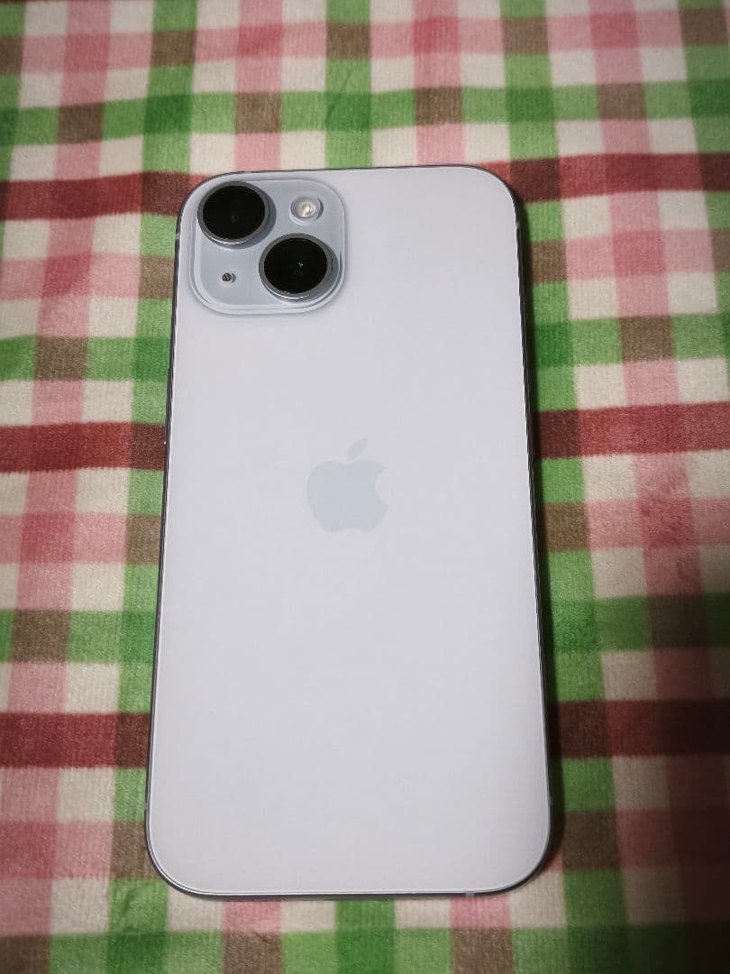 正月価格 超美品 SIMフリーiPhone15 128GB「ブルー」