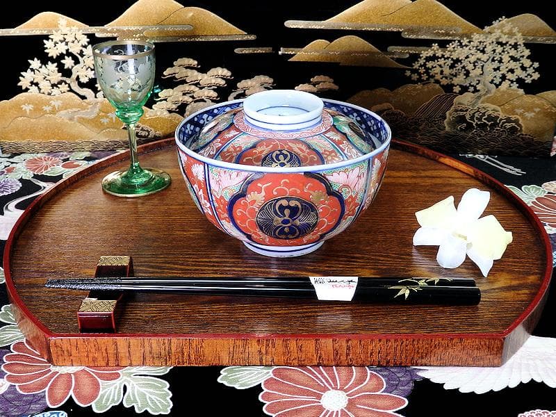 大聖寺伊万里　唐子に桜花　金唐草に花の図　大振蓋茶碗　D073AS-CPe