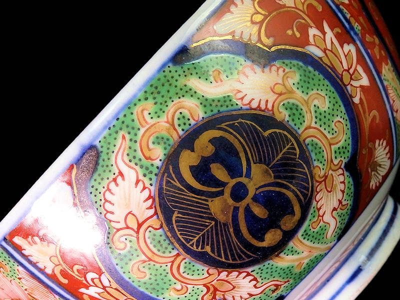 大聖寺伊万里　唐子に桜花　金唐草に花の図　大振蓋茶碗　D073AS-CPe