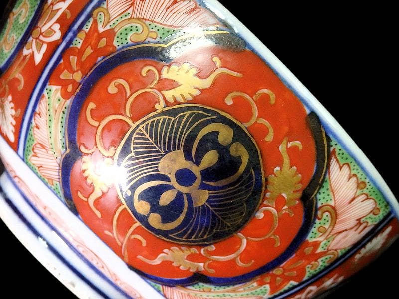 大聖寺伊万里　唐子に桜花　金唐草に花の図　大振蓋茶碗　D073AS-CPe