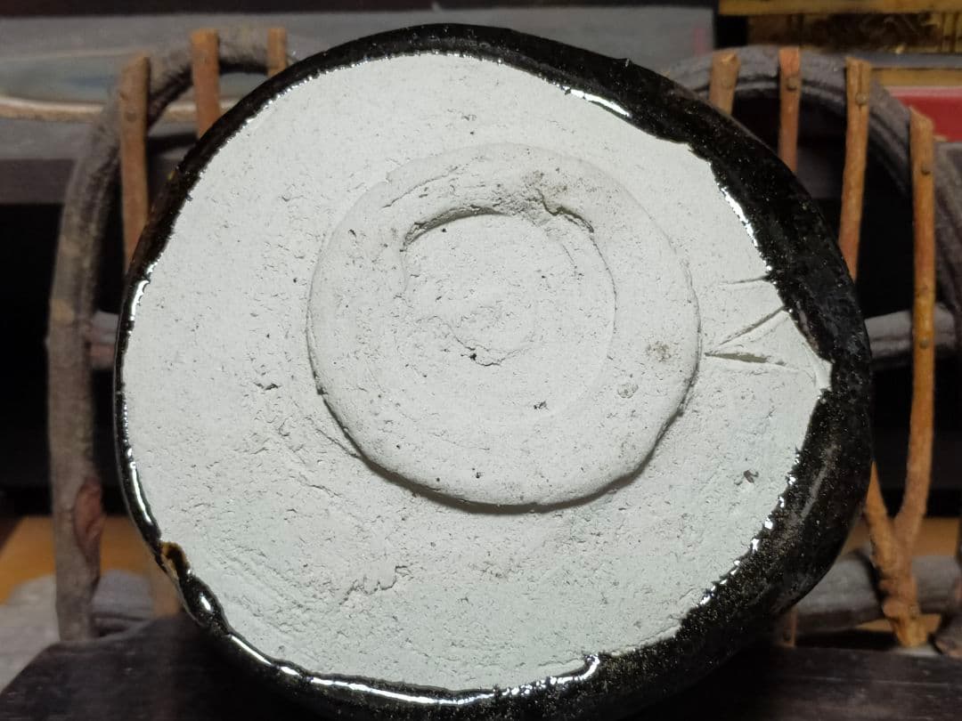 ♥織部黒　茶碗　在銘　桐箱　仕覆付き　骨董　織部　瀬戸黒　引出黒　唐九郎