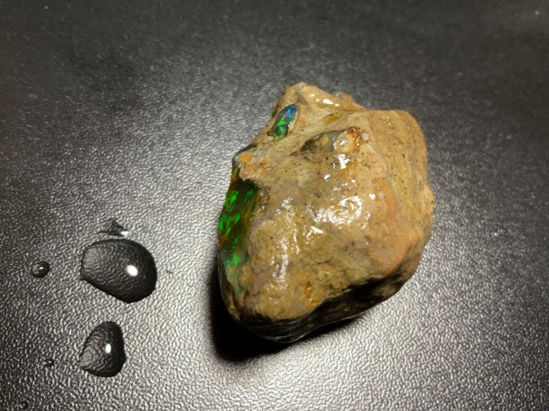 【150CT】エチオピア　オパール　原石　緑　オレンジ