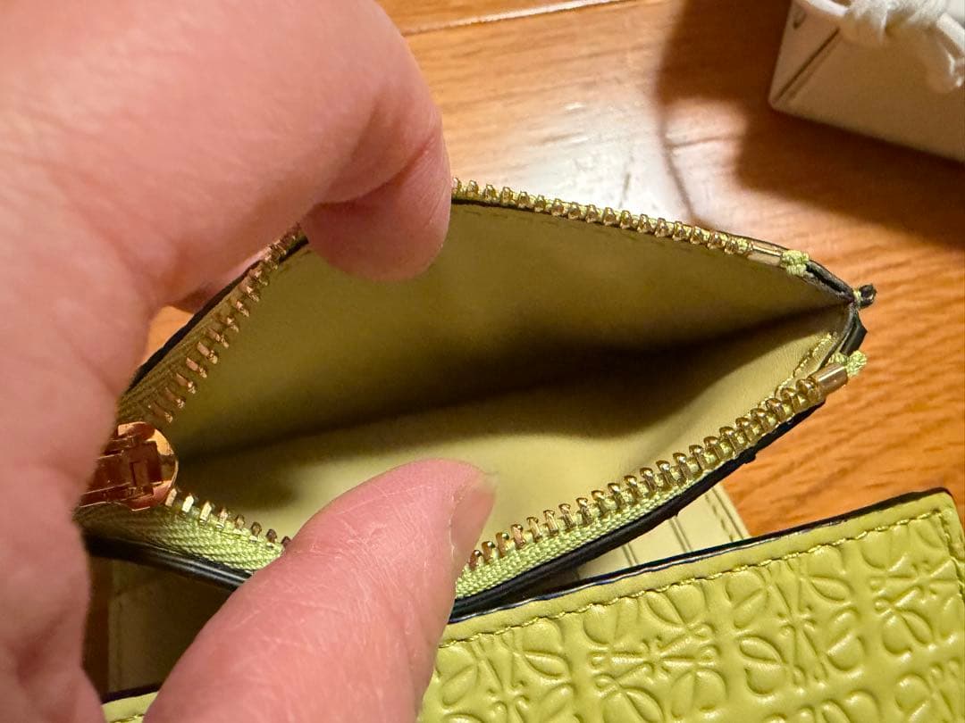 ロエベ　LOEWE◆リピート バーティカル ウォレット スモール　三つ折り財布