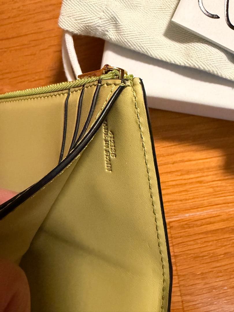 ロエベ　LOEWE◆リピート バーティカル ウォレット スモール　三つ折り財布