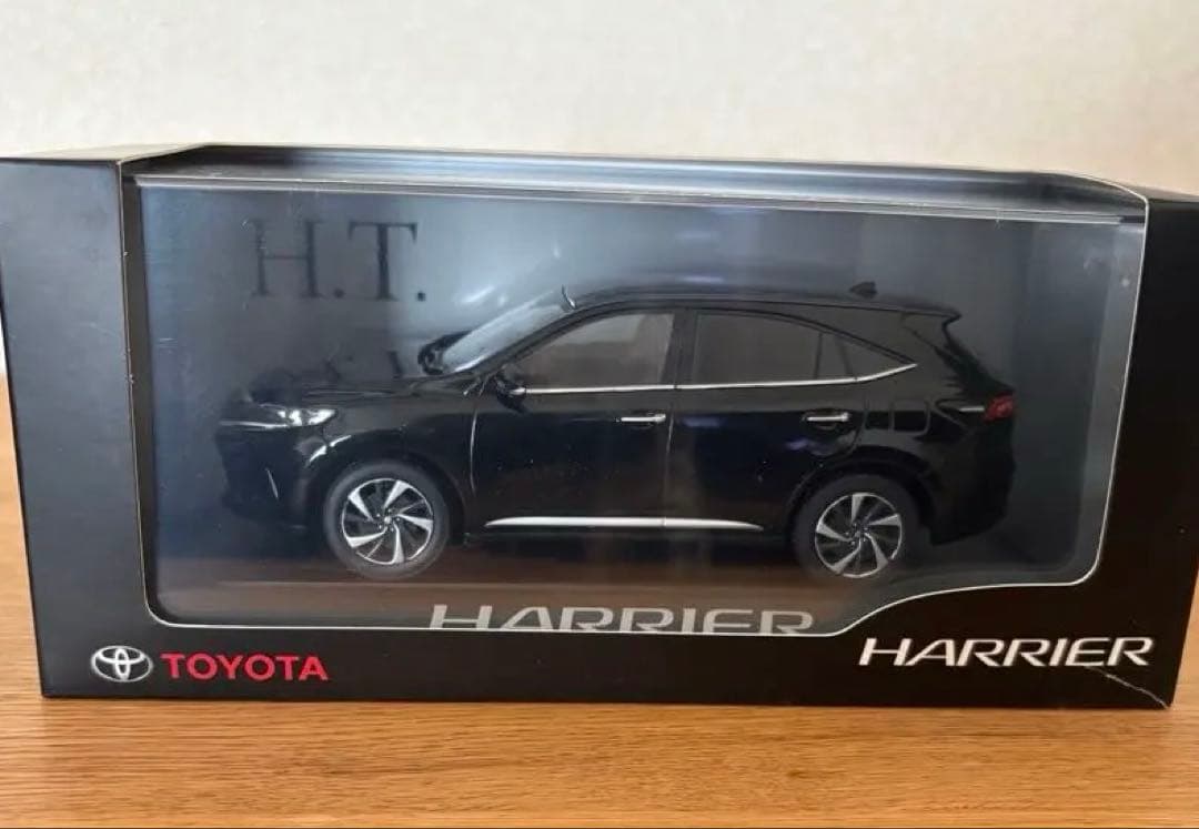トヨタ　ハリアー　ミニカー　60系