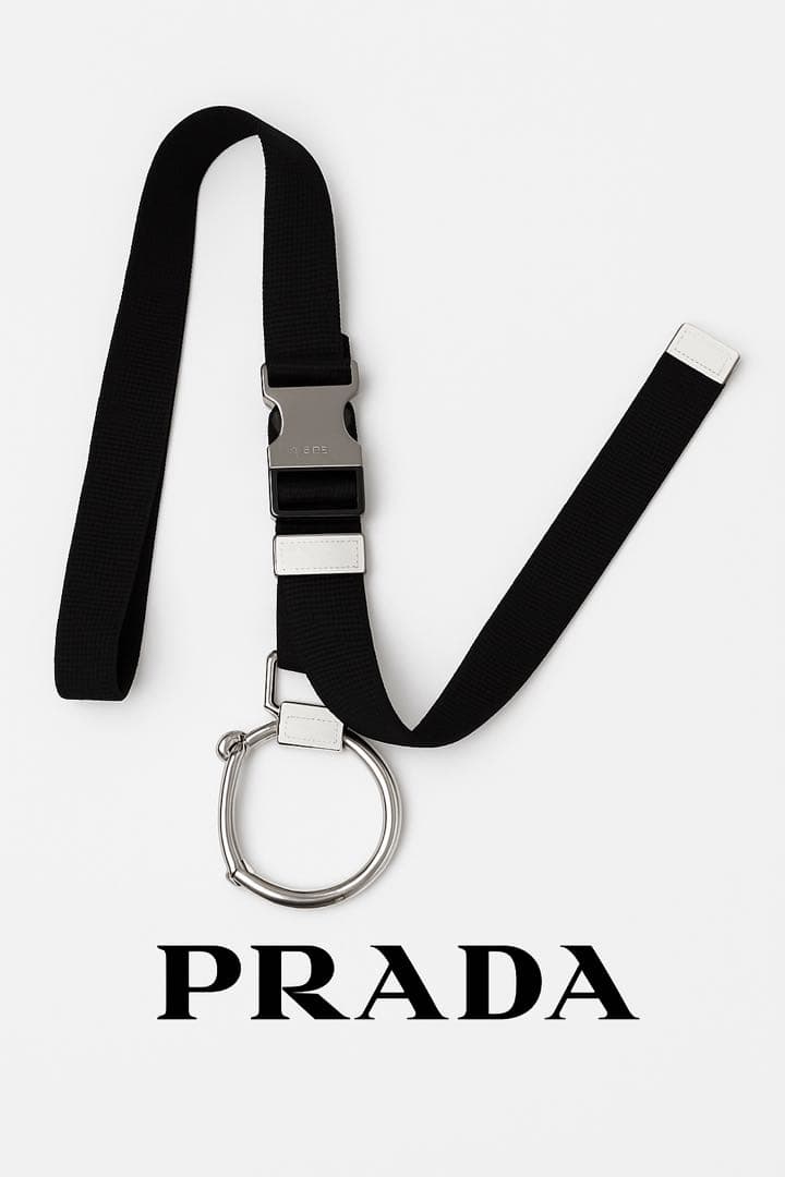 PRADA ブラックナイロン ストラップ